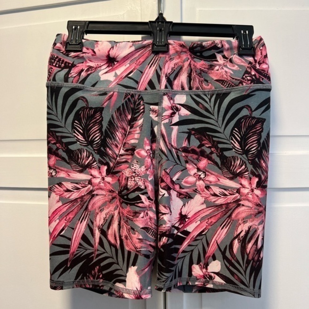 Evolution & Creation EVCR Bike Shorts Size Womens Medium Color Pink, Gray, Black